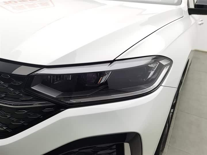 Фото 7 - Volkswagen Lavida