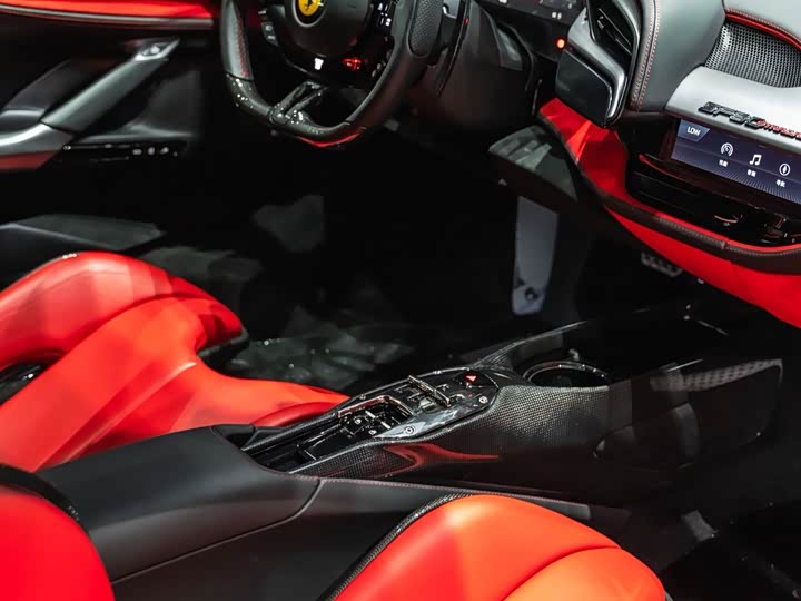 Фото 7 - Ferrari SF90