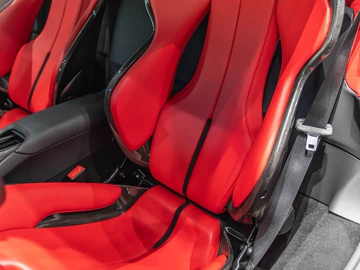 Фото 9 - Ferrari SF90