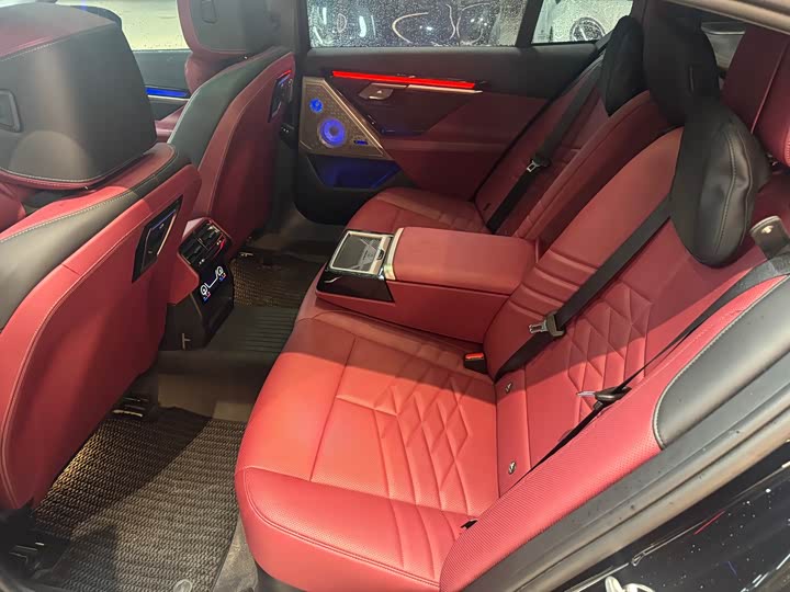 Фото 5 - BMW 5 Series