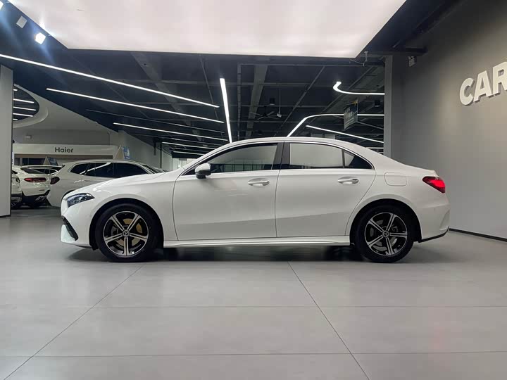 Фото 8 - Mercedes-Benz A-Class