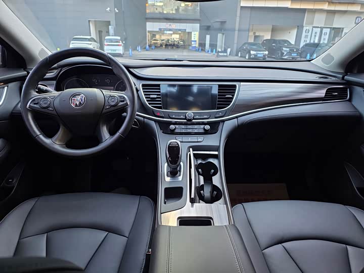 Фото 4 - Buick LaCrosse