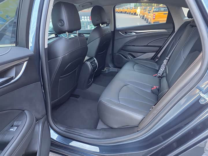 Фото 6 - Buick LaCrosse