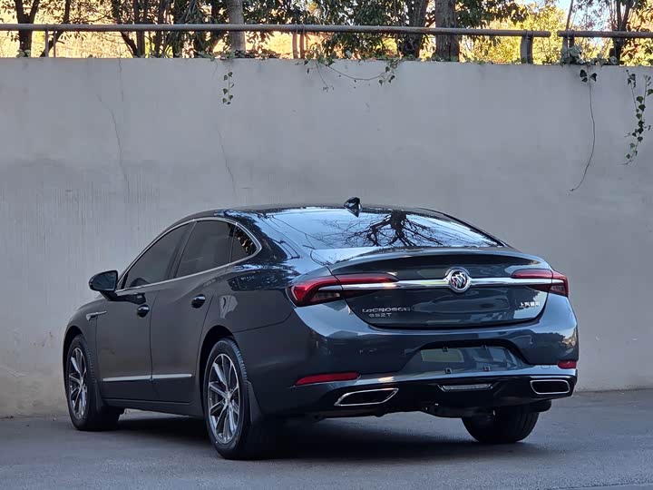 Фото 9 - Buick LaCrosse