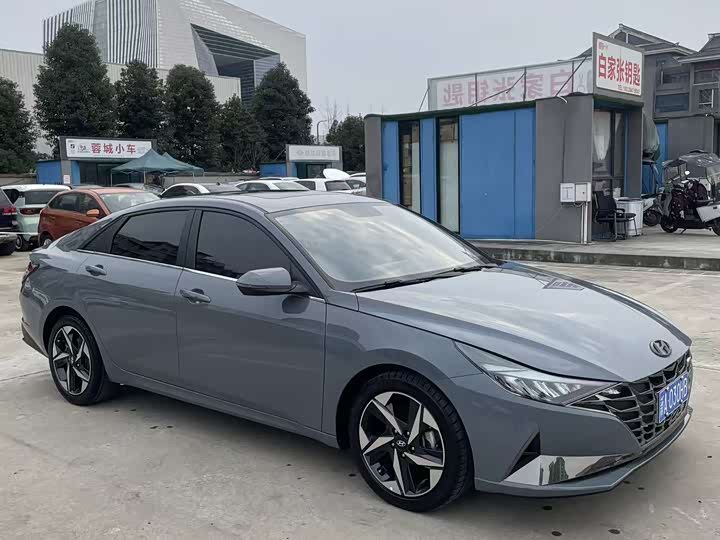 Фото 2 - Hyundai Elantra N line
