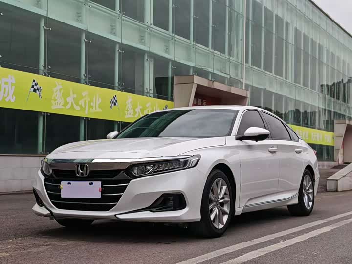 Фото 1 - Honda Accord