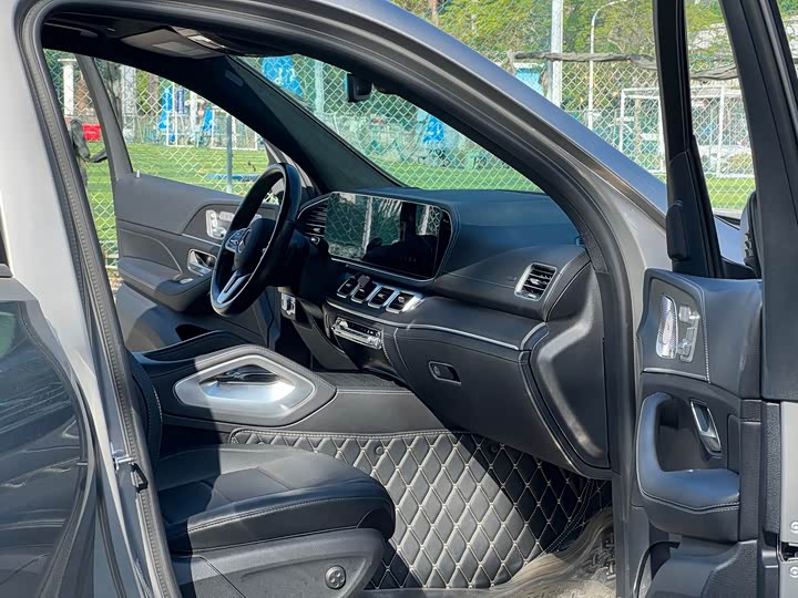 Фото 9 - Mercedes-Benz GLS-Class