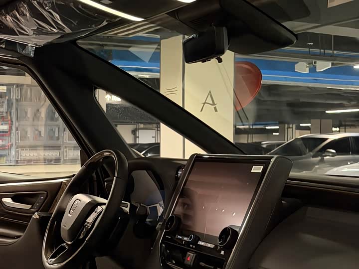 Фото 6 - Toyota Vellfire