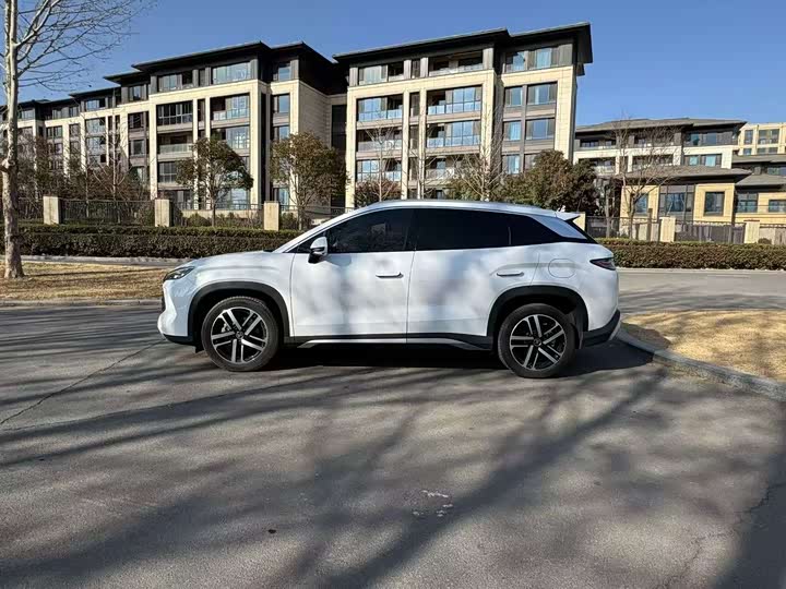 Фото 8 - BYD Song L DM-i Hybrid