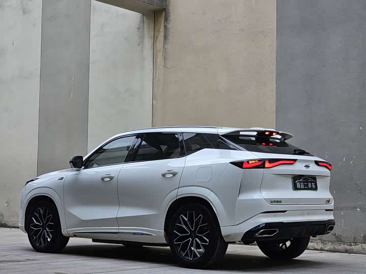 Фото 3 - Changan Oshan Z6 Hybrid