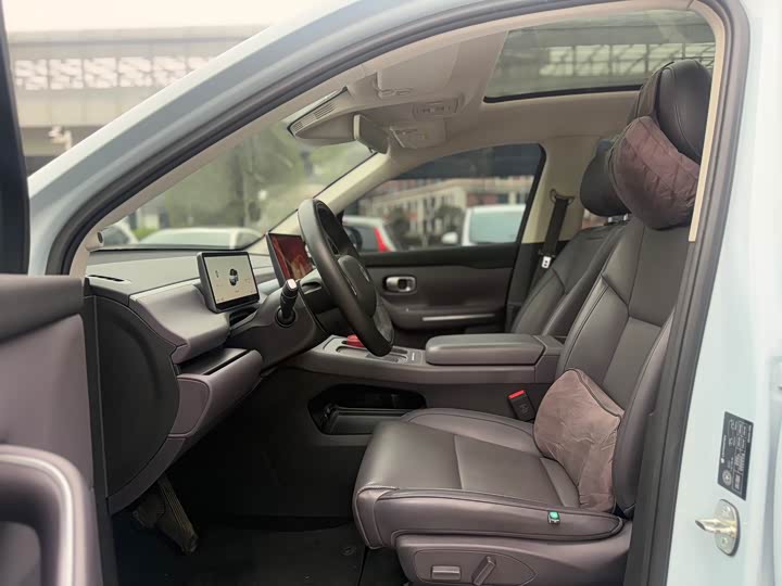 Фото 8 - Leapmotor C10