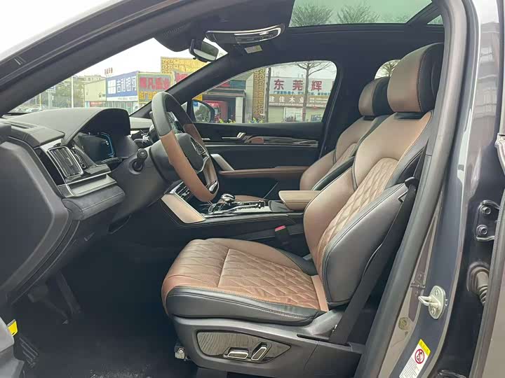 Фото 5 - BYD Tang Hybrid/EV