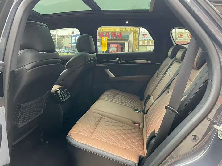 Фото 6 - BYD Tang Hybrid/EV