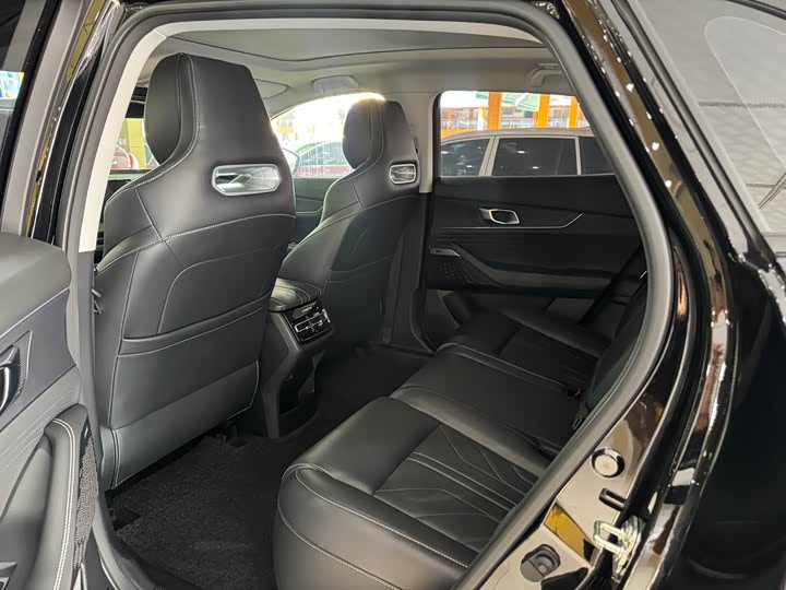 Фото 9 - Changan UNI-K