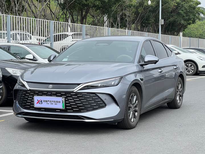 Фото 1 - BYD Qin L