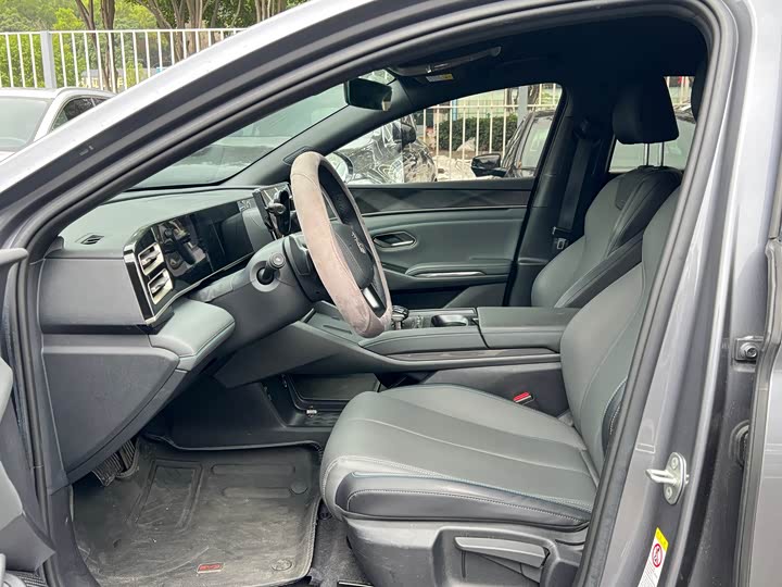 Фото 8 - BYD Qin L