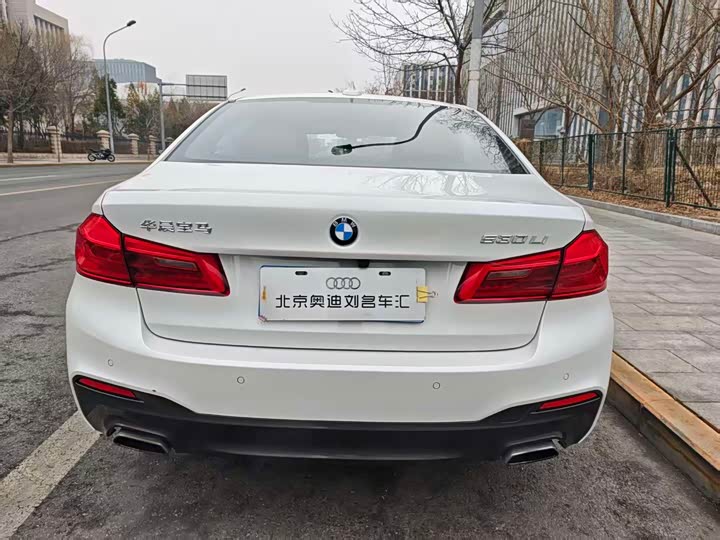 Фото 9 - BMW 5 Series