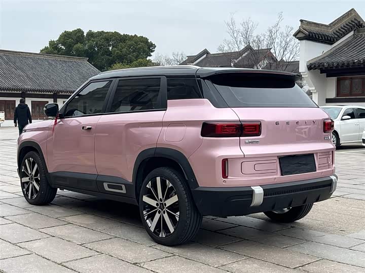 Фото 4 - Geely Icon