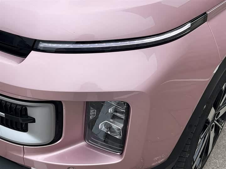 Фото 7 - Geely Icon