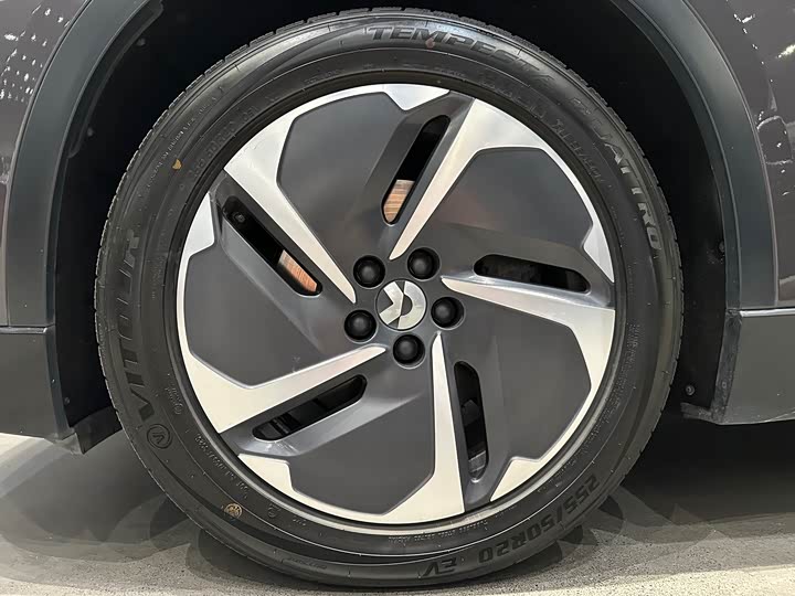 Фото 8 - Nio ES6