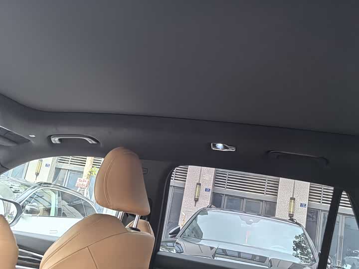 Фото 9 - Geely Monjaro Thor Hybrid