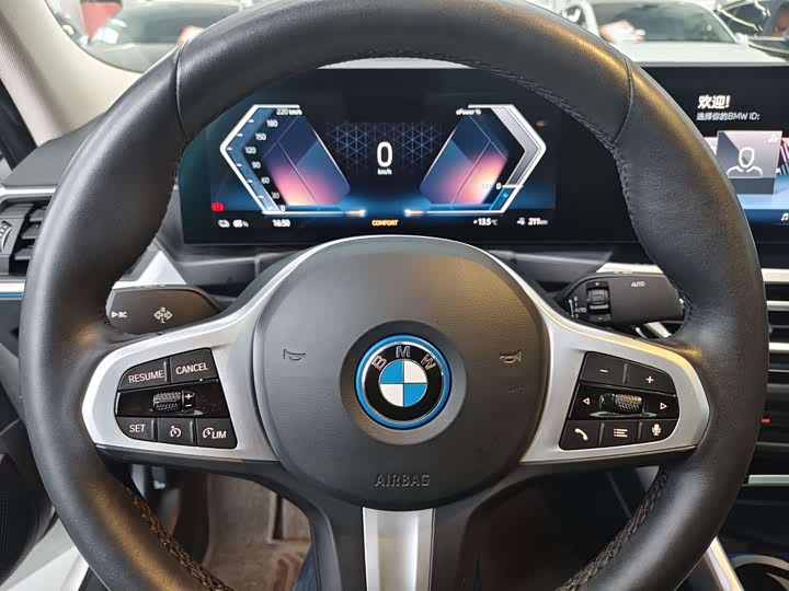 Фото 6 - BMW i3
