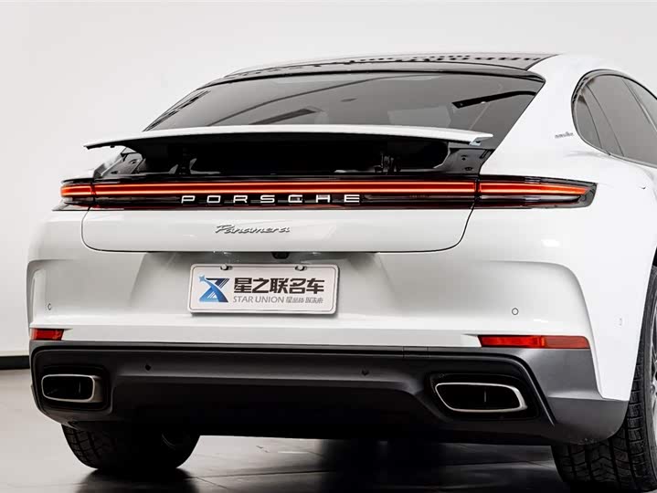 Фото 8 - Porsche Panamera