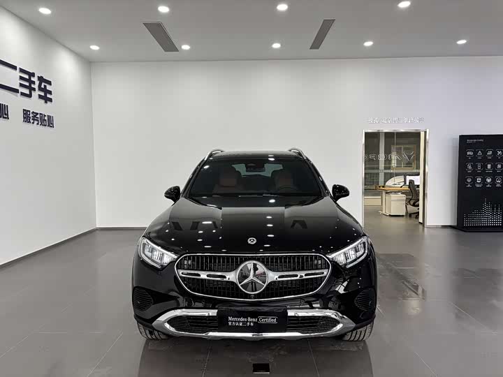 Photo 2 - Mercedes-Benz GLC-Class