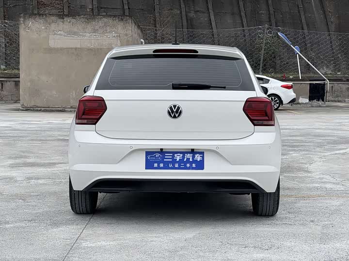 Фото 5 - Volkswagen Polo