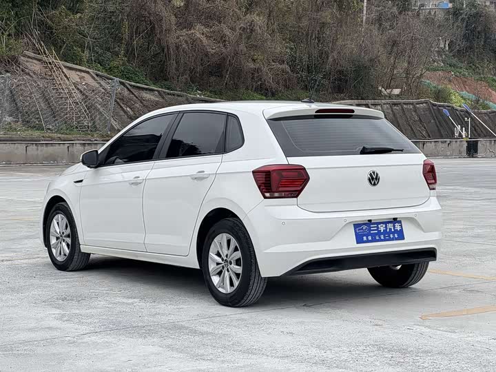 Фото 6 - Volkswagen Polo