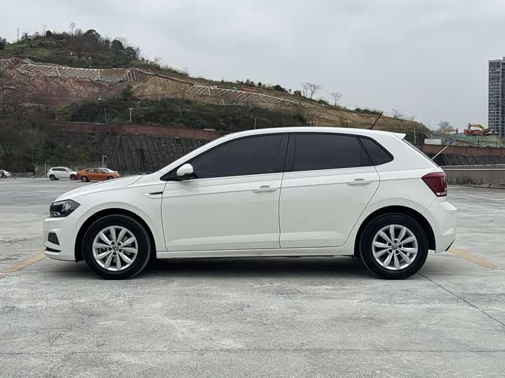 Фото 7 - Volkswagen Polo