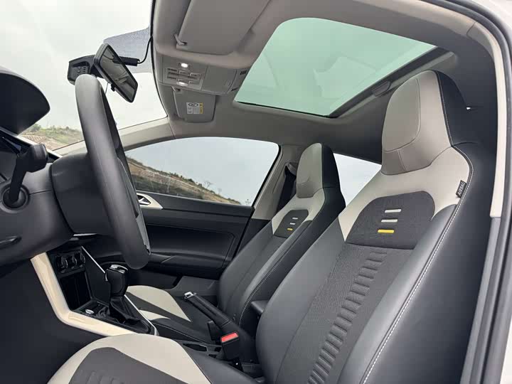 Фото 8 - Volkswagen Polo