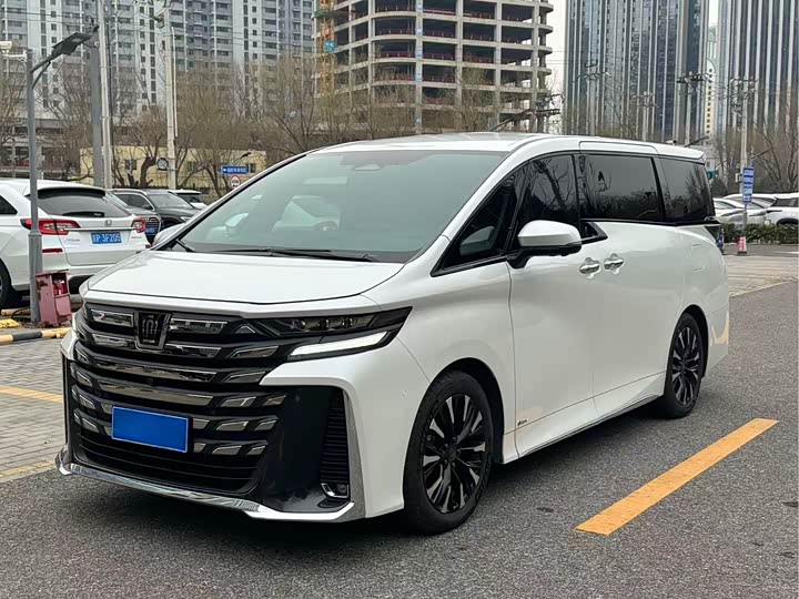 Фото 1 - Toyota Vellfire