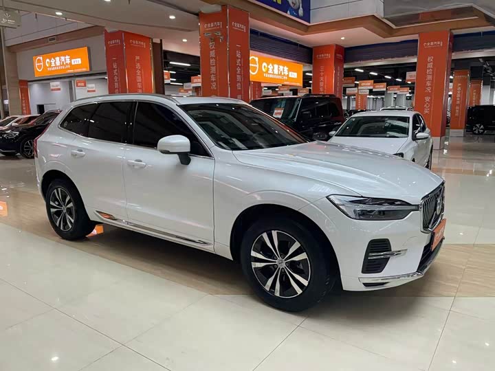 Фото 3 - Volvo XC60