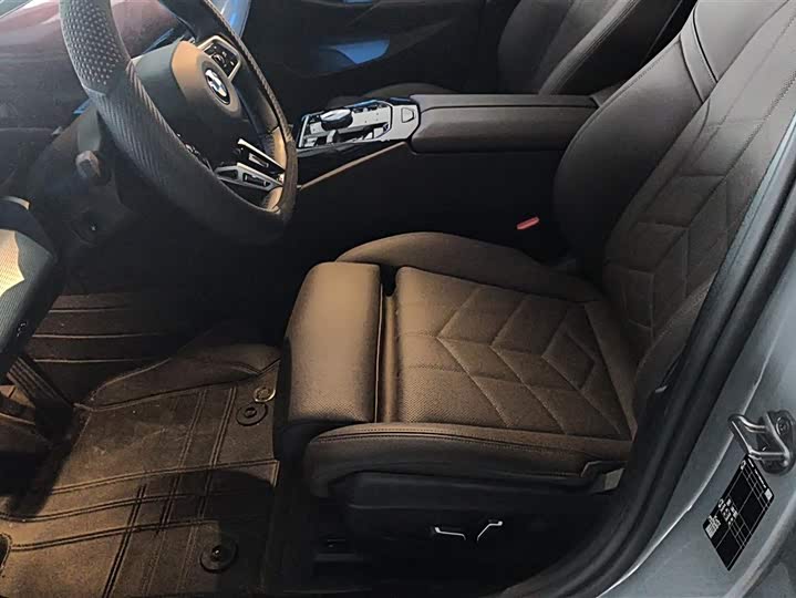 Фото 9 - BMW 5 Series