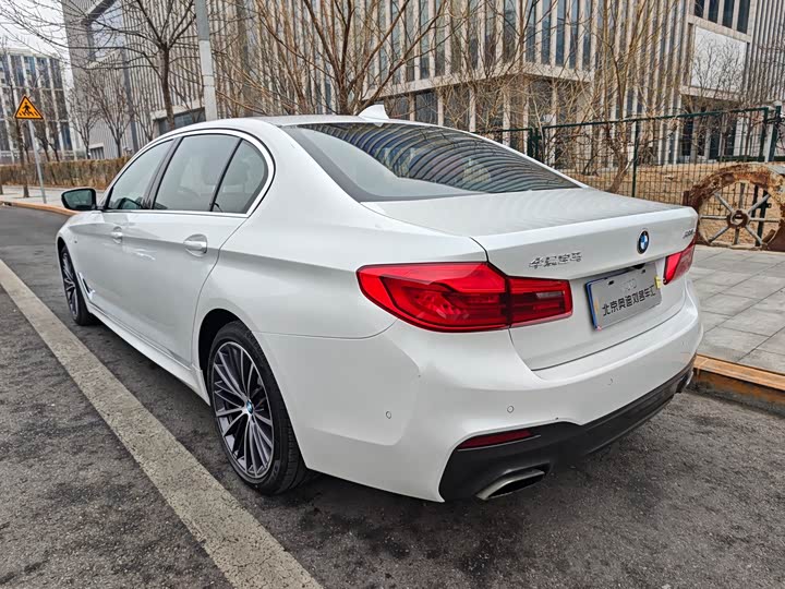 Фото 8 - BMW 5 Series