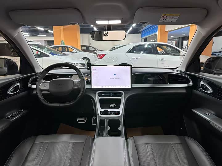 Фото 4 - Geely Galaxy Geome