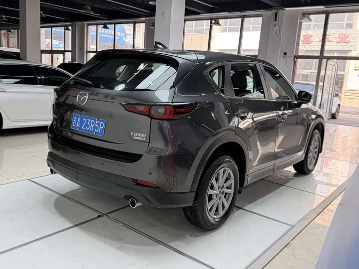 Photo 4 - Mazda CX-5