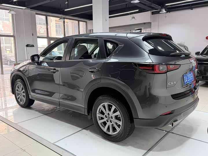 Photo 6 - Mazda CX-5