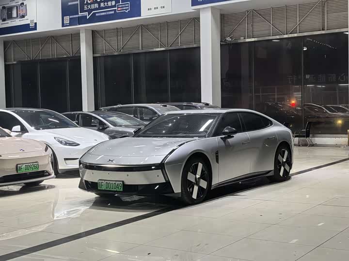 Фото 1 - XPeng P7
