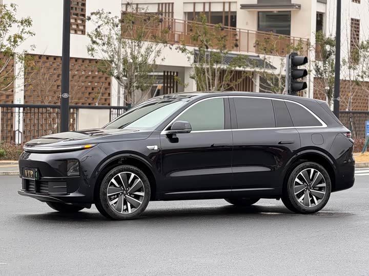 Photo 1 - LiXiang L6