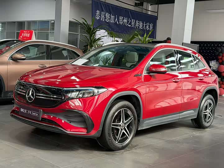 Фото 1 - Mercedes-Benz EQA