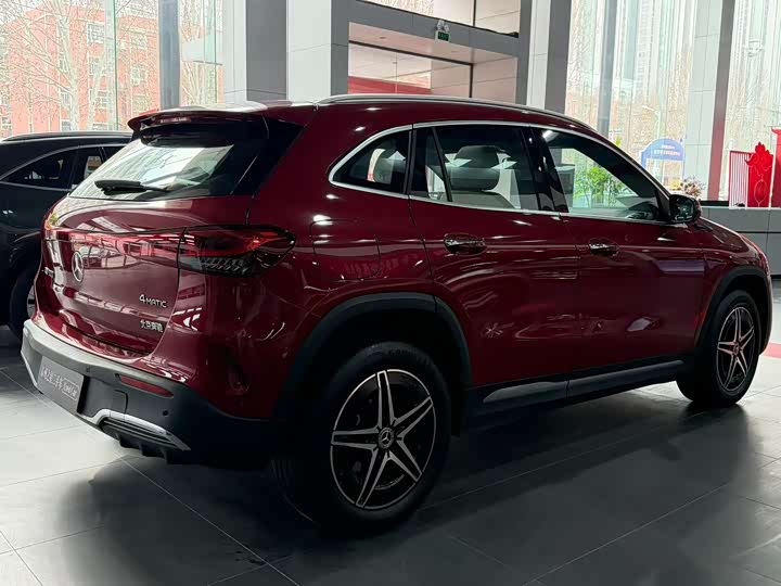 Фото 4 - Mercedes-Benz EQA