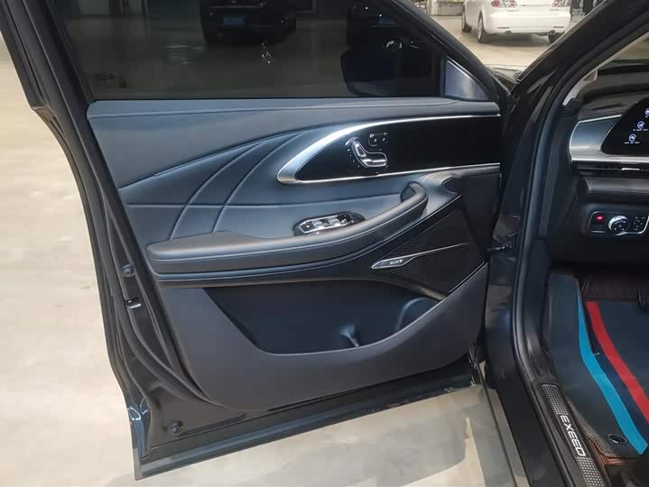 Фото 7 - Exeed TXL