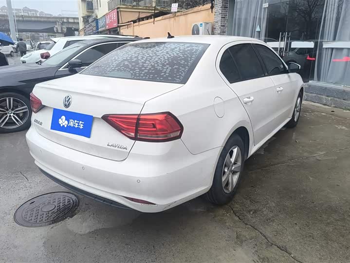 Фото 3 - Volkswagen Lavida