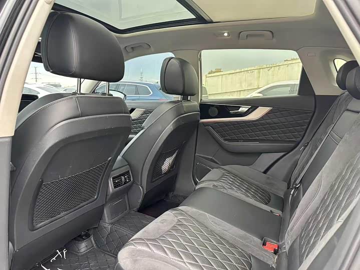 Фото 5 - Hongqi HS5