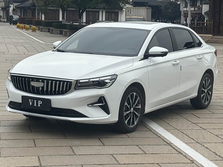 Фото 1 - Geely Emgrand