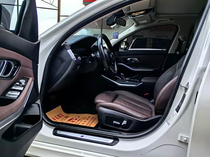 Фото 4 - BMW 3 Series