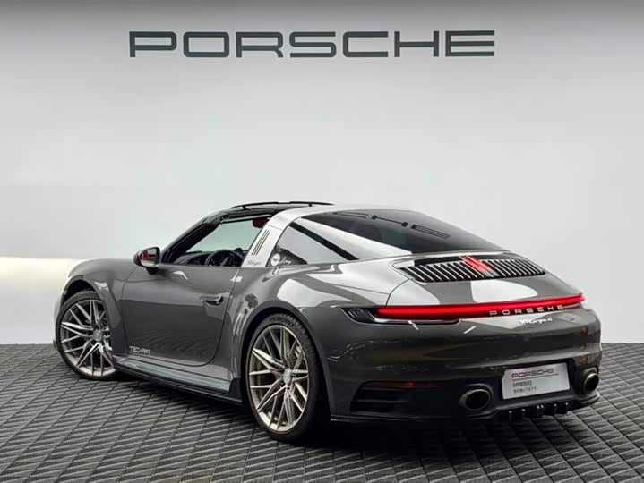 Фото 6 - Porsche 911