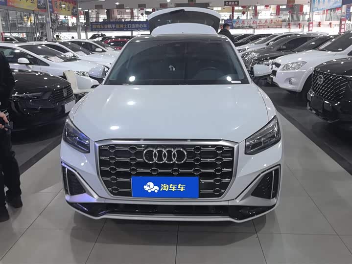 Фото 2 - Audi Q2L